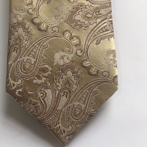 Jos A Bank Paisley 100% Silk Tie